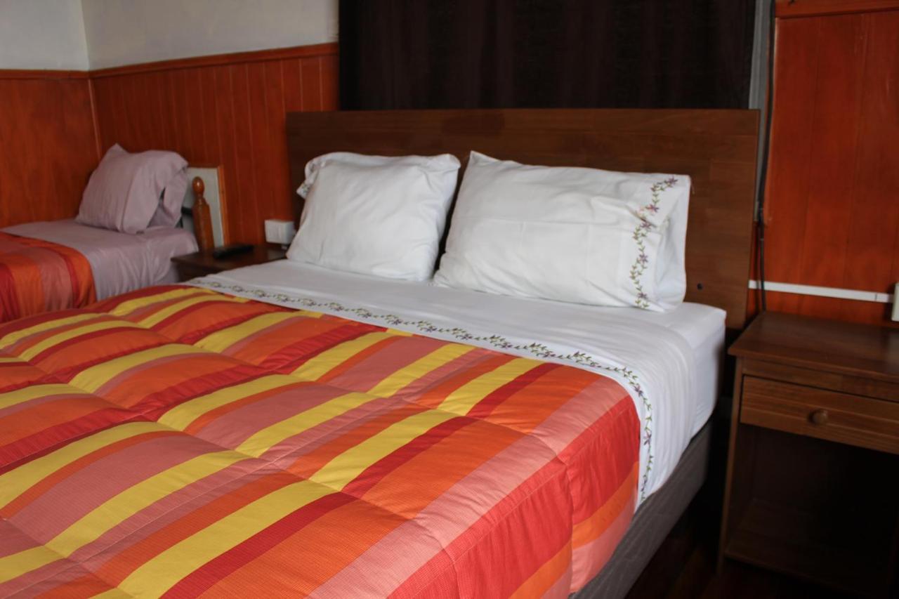 Hostal Capricho De Carlitos Valdivia Esterno foto